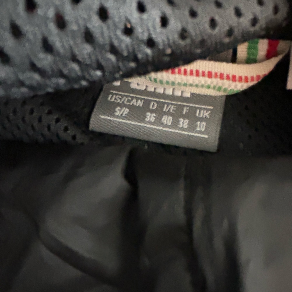 Ferrari jacket Size Small - Picture 3 of 4